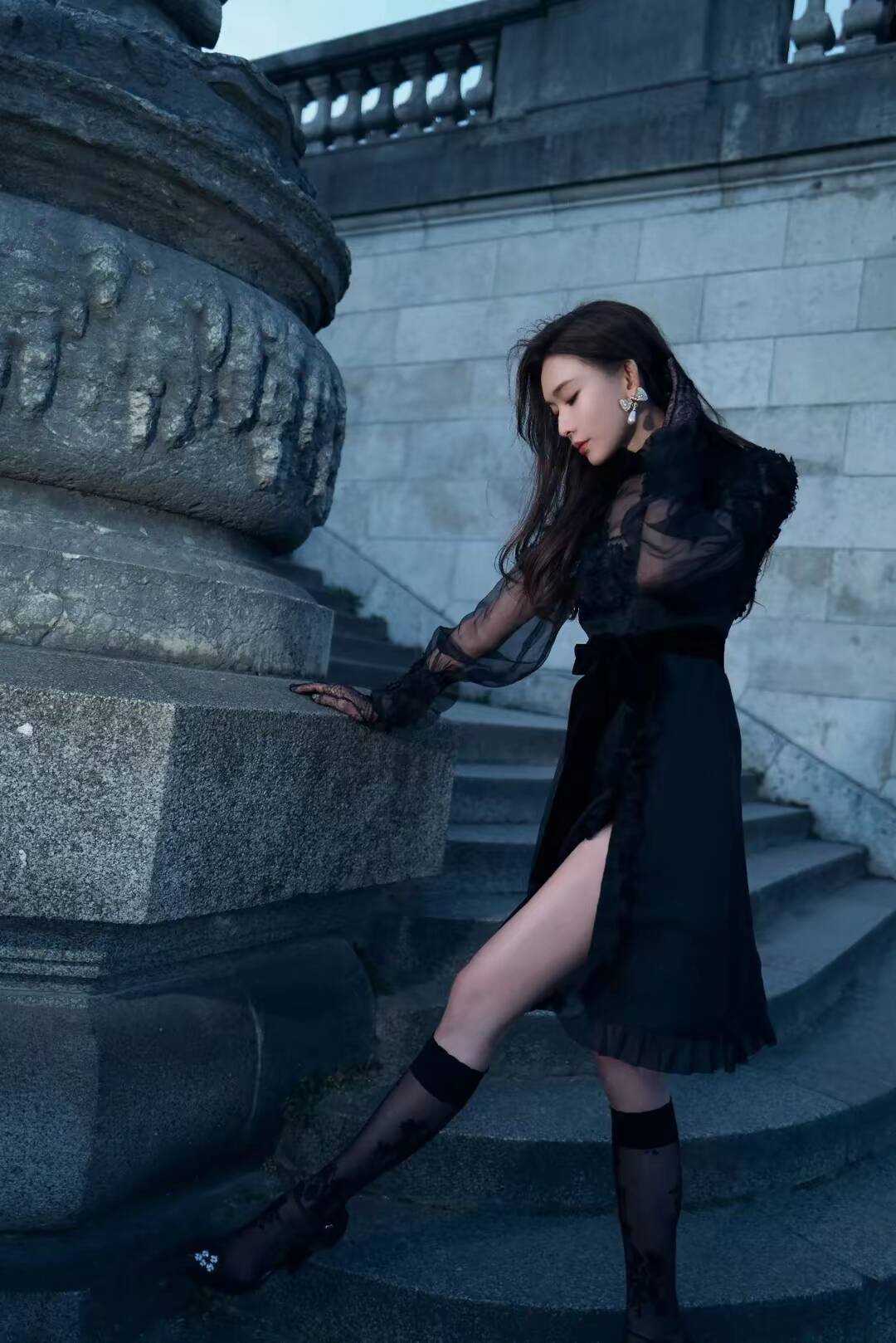 现在的林志玲和没嫁人之前真是判若两人呀